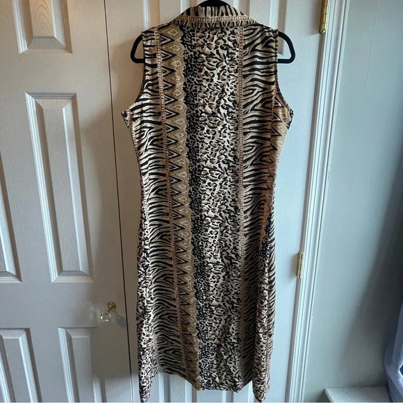 Vintage Animal Print Shirt Dress, Size L. Full button down, sleeveless, unique! - Picture 12 of 12